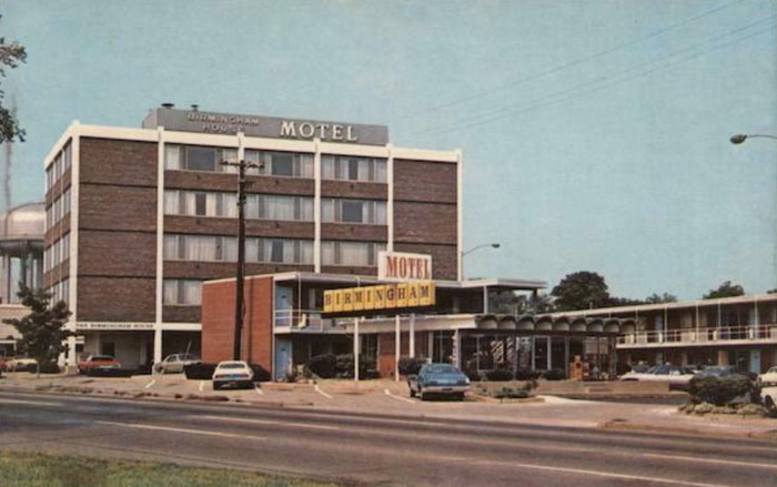 Birmingham House - Old Postcard (newer photo)